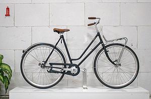 Road Matt Black – Classic ladies city bike – Regular framesize